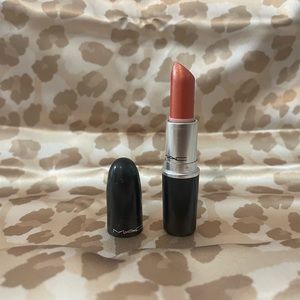 MAC Lipstick CB 96 Frost